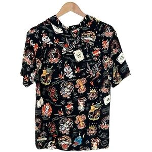 ED Hardy Unisex Black Flash Board Camp Shirt Roses Hearts Size Small